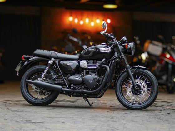 TRIUMPH BONNEVILLE T100 BLACK 900 